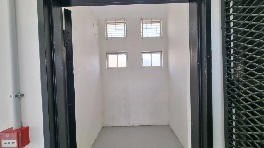 To Let commercial Property for Rent in Woodstock Western Cape